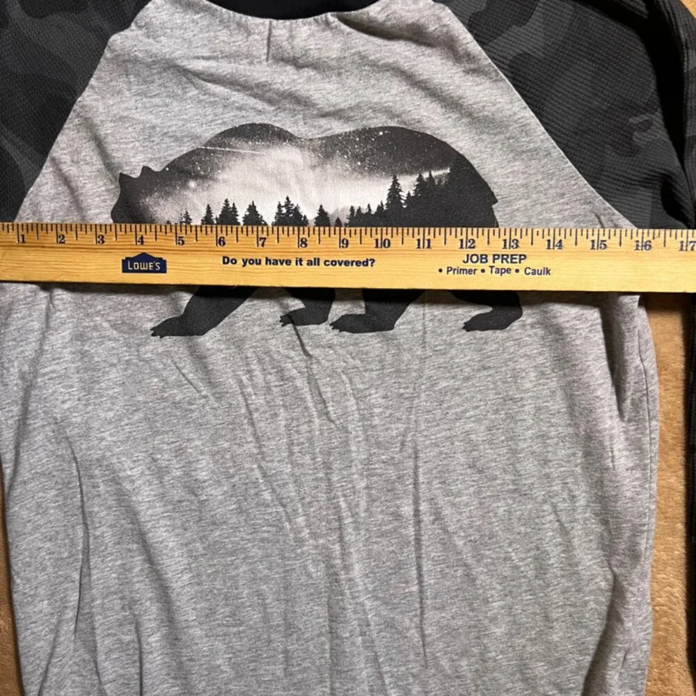 Old Navy Boy‎ XL (14/16) Gray Camo Bear Forrest Graphic Raglan Long Sleeve Shirt